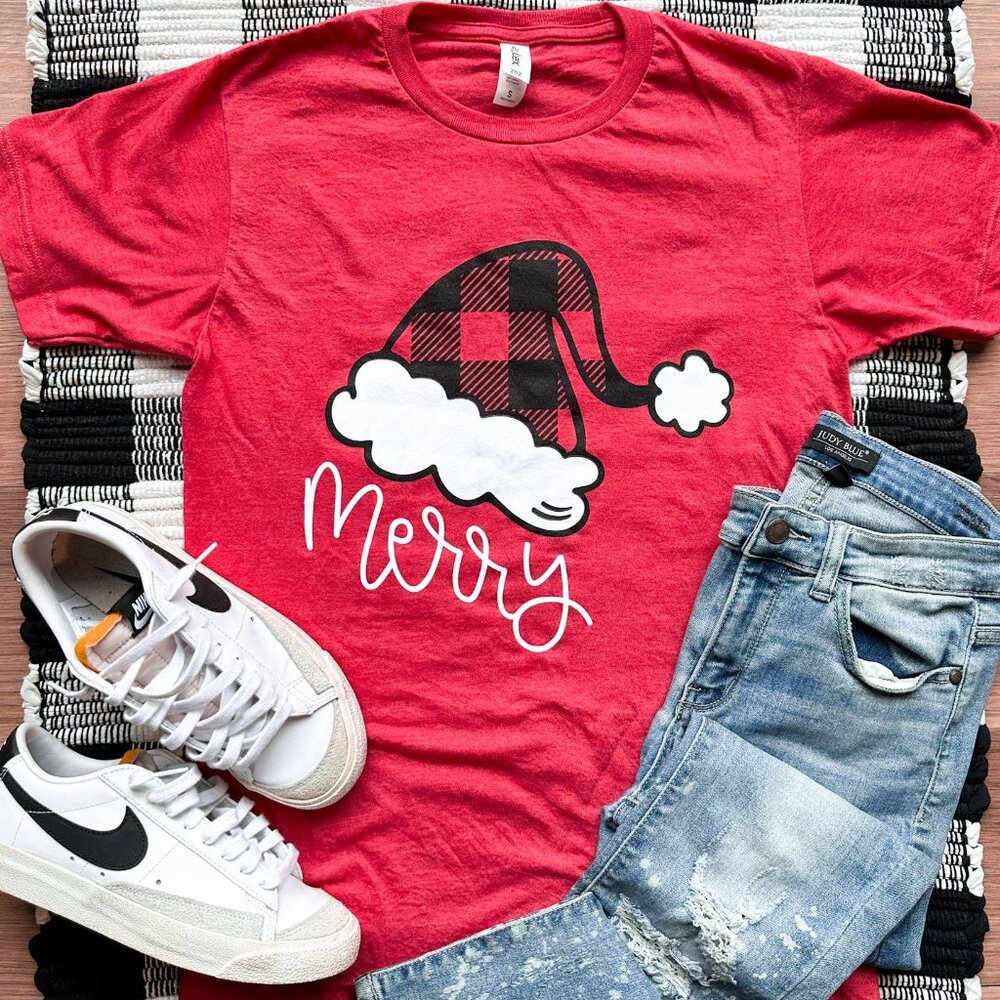 XL Santa Hat "Merry" Christmas Graphic Tee